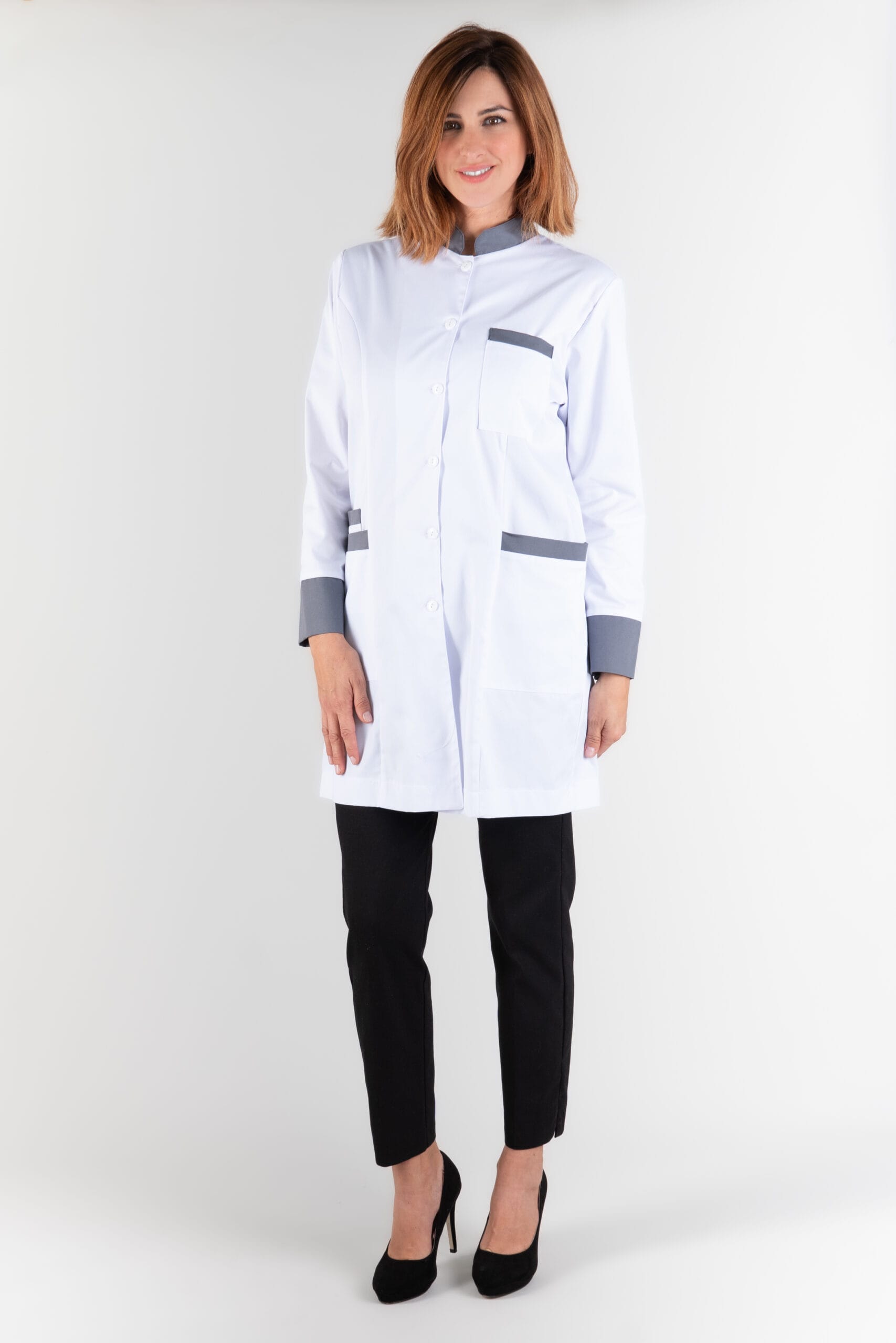 Bata de farmacia para mujer cuello Mao con contraste gris