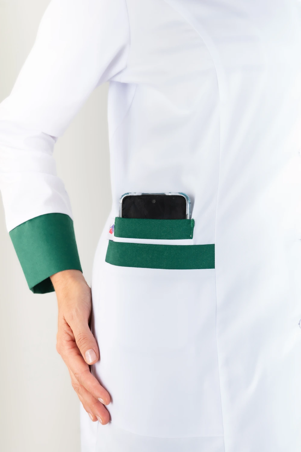 Comprar bata sanitaria verde con cuello mao Comprar bata sanitaria verde con cuello mao